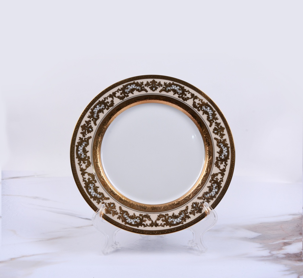 A 77 -piece porcelain dinner set