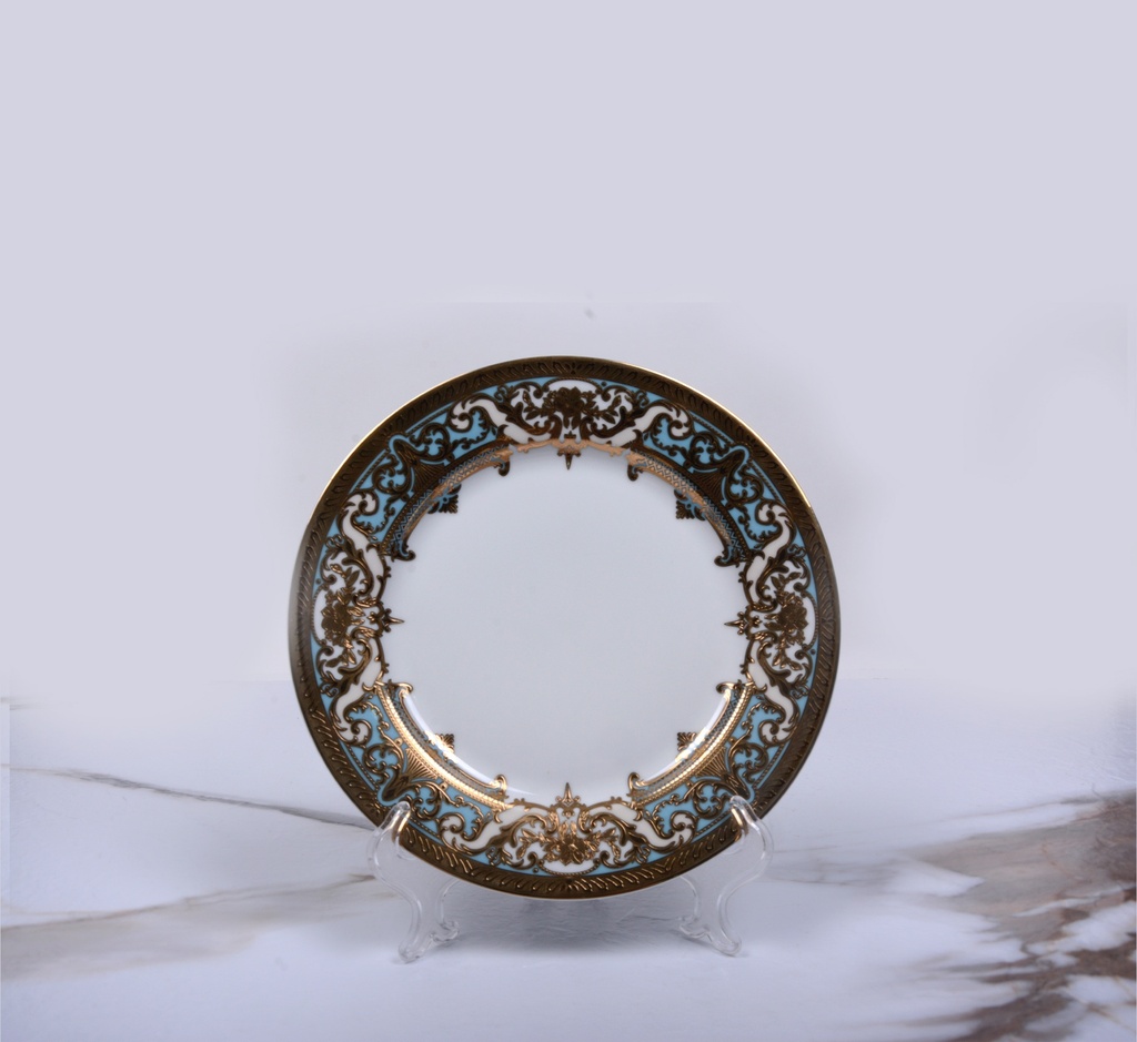 A 71 -piece porcelain dinner set