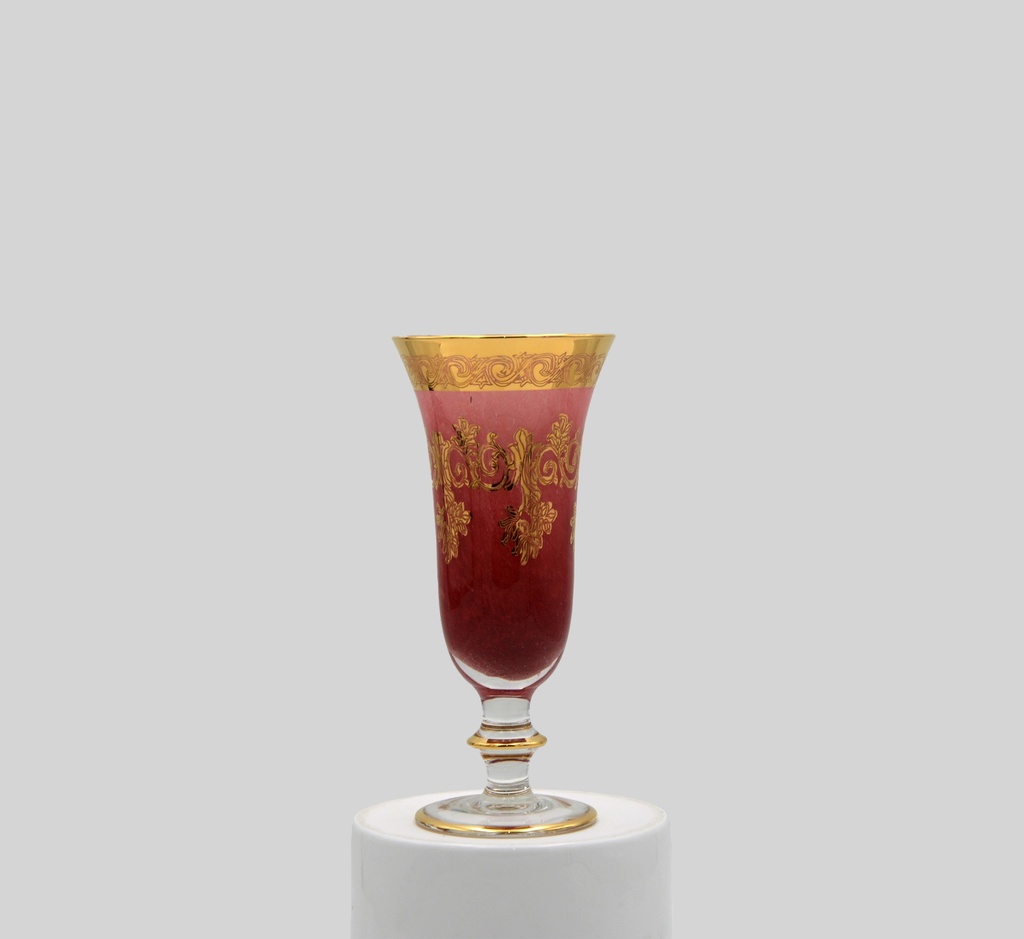 Crystal juice tumblers with a base