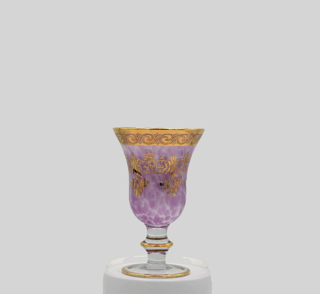 Crystal juice tumblers with a base