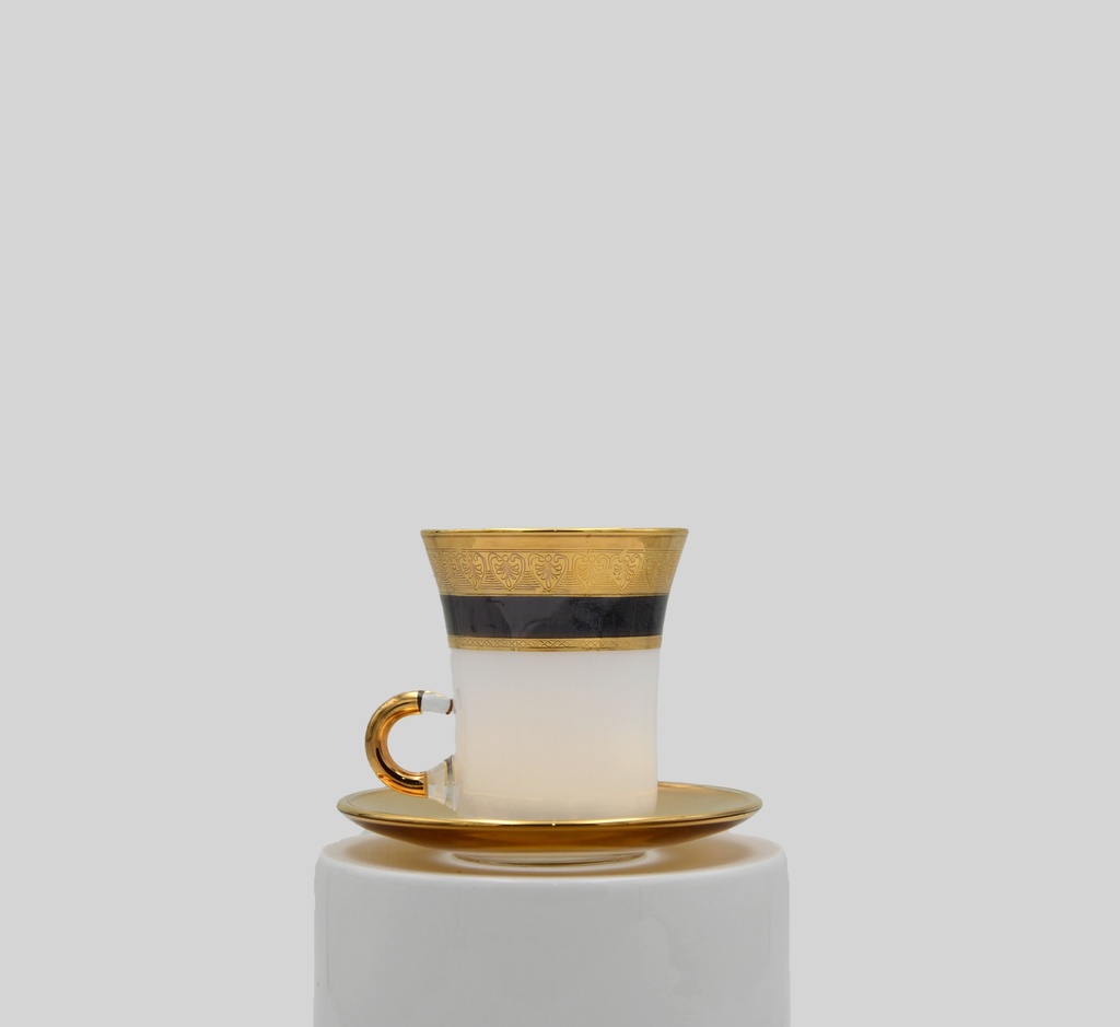 Tea cups with plates