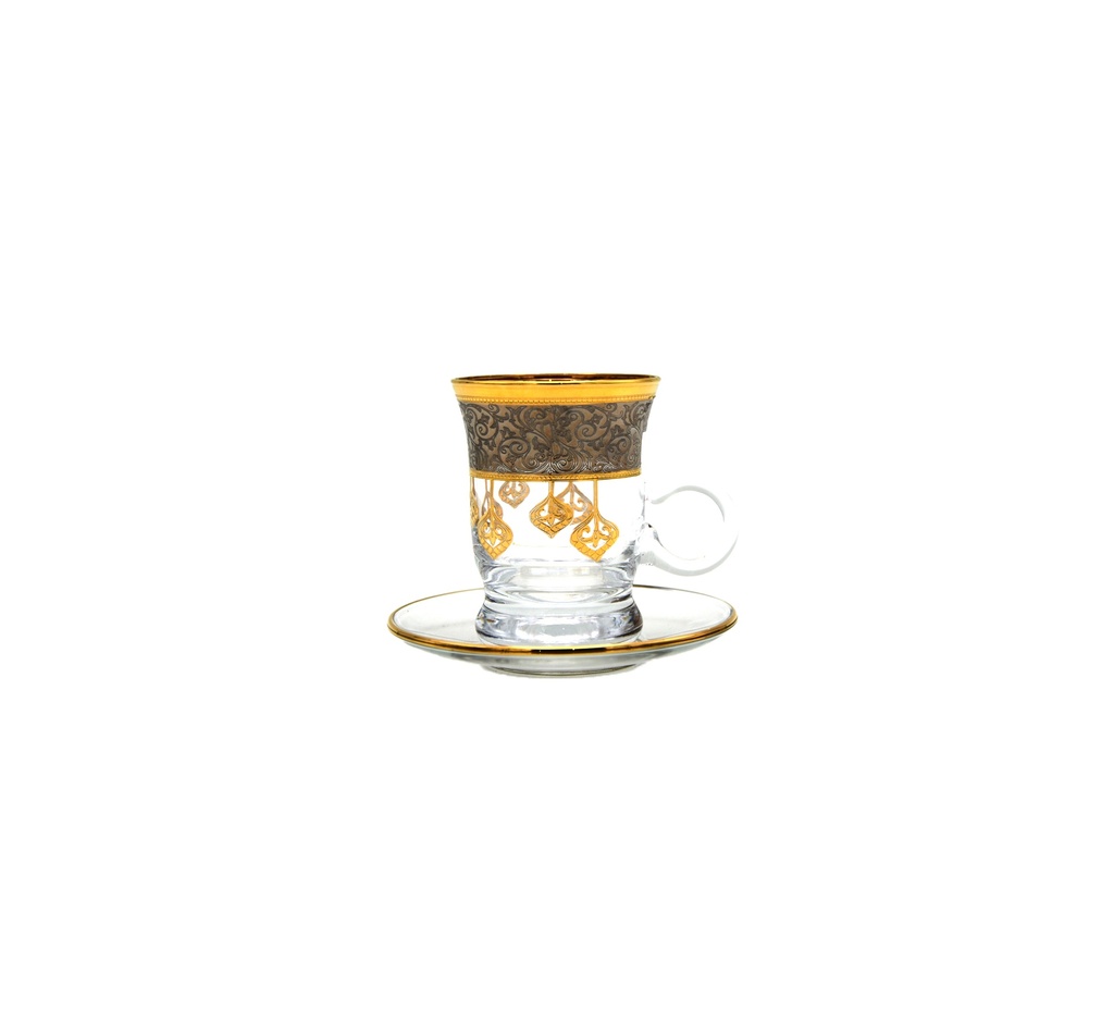 tea cups with saucers