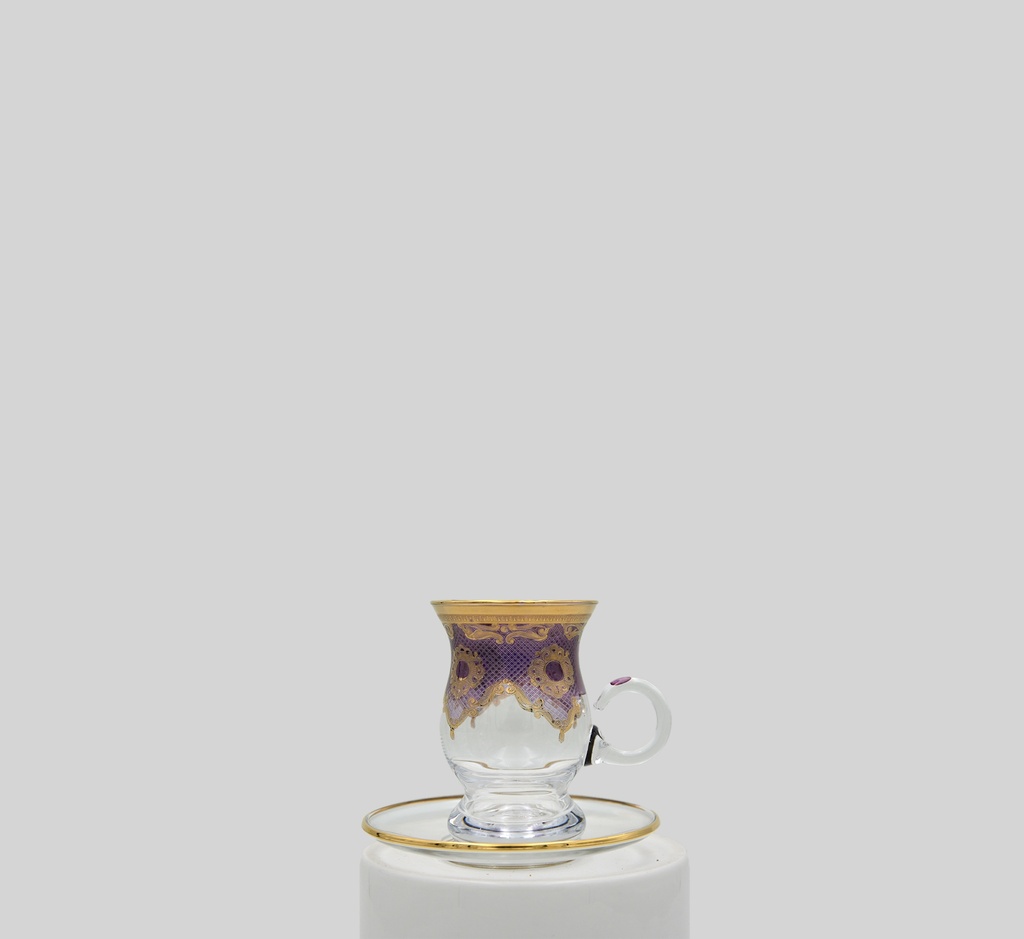 tea cups with saucers