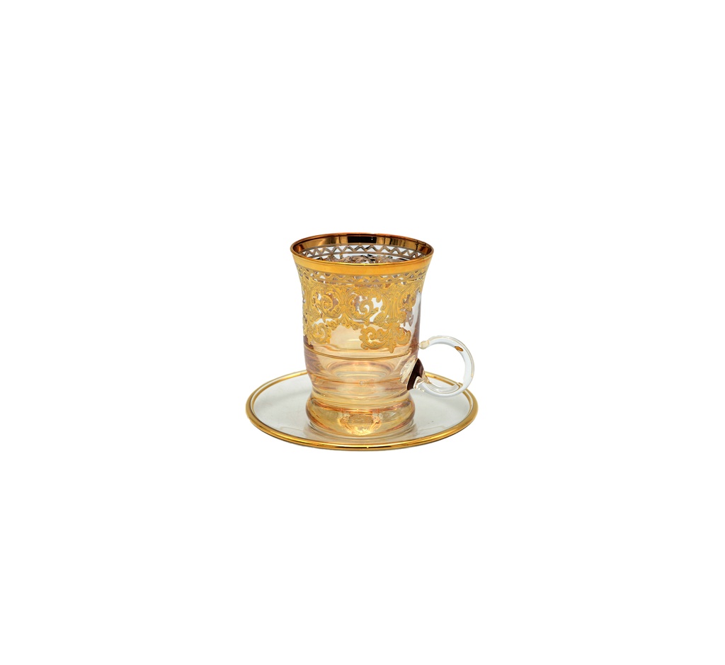 tea cups with saucers