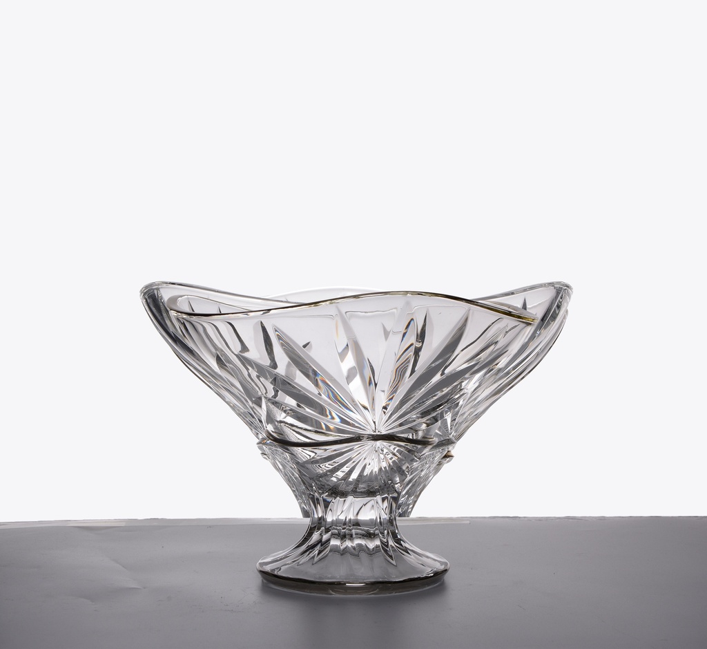 Crystal bowls with silver rims
