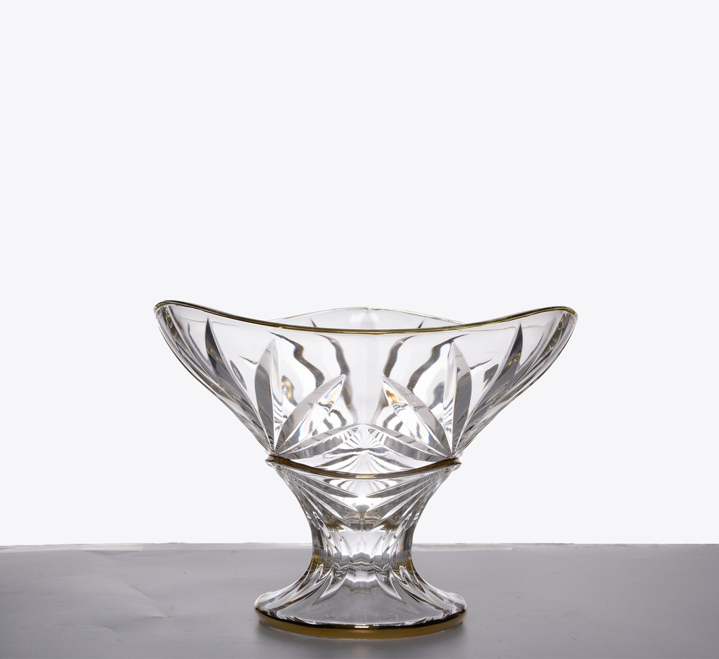 Crystal bowls with gold rims