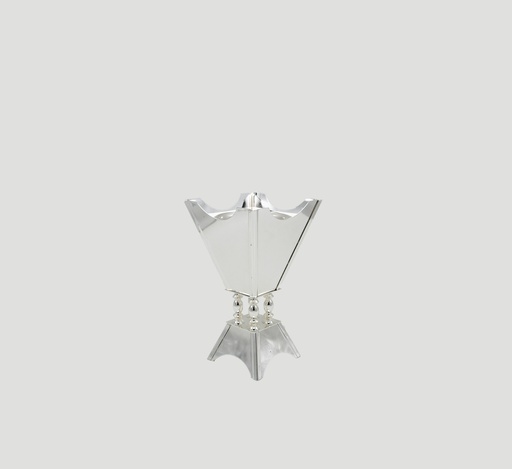 [NO 109-HQ-12798] مبخرة باللون الفضي